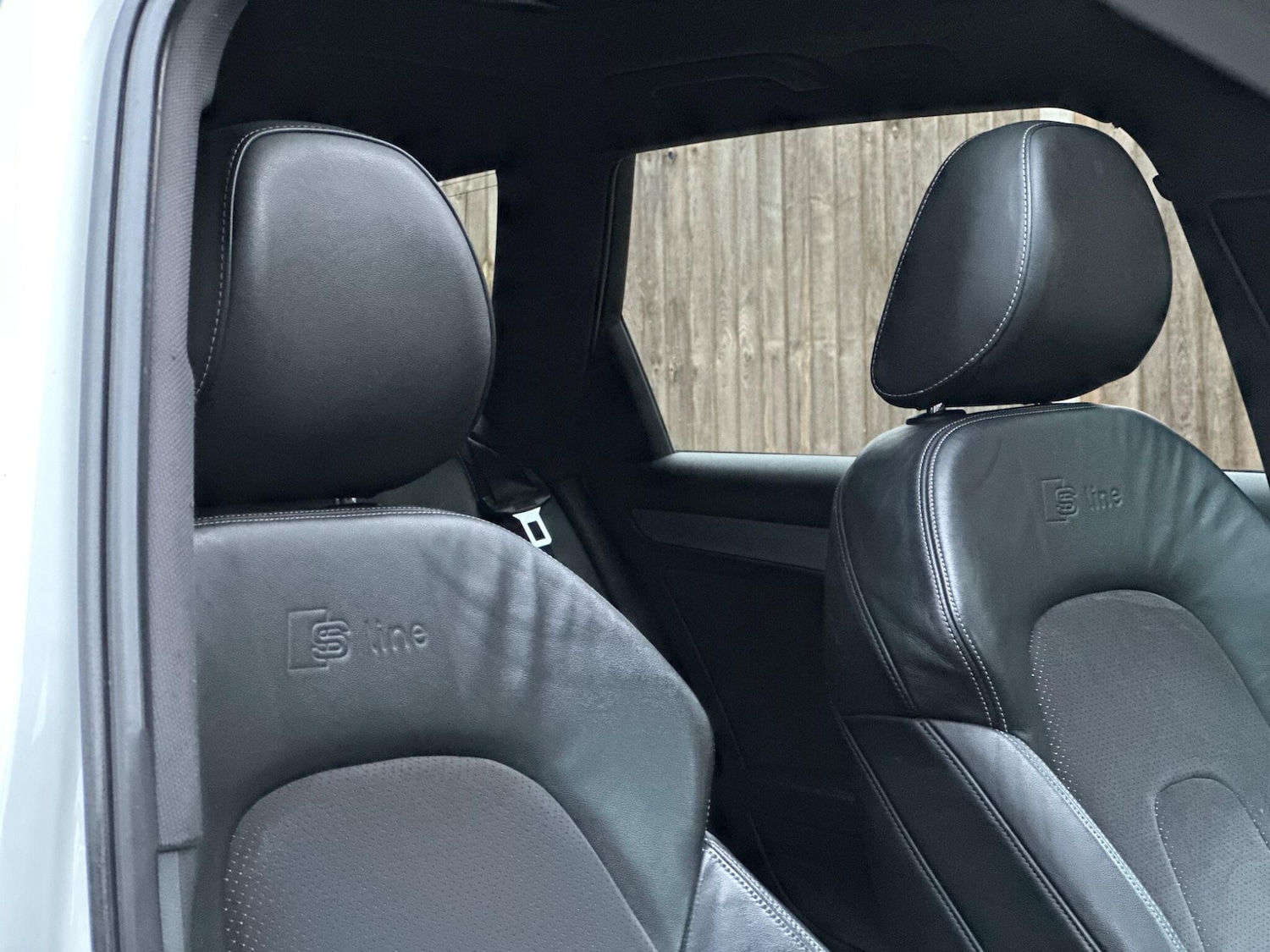 Used Audi A4 2010 for sale - 76995324: Photo 65