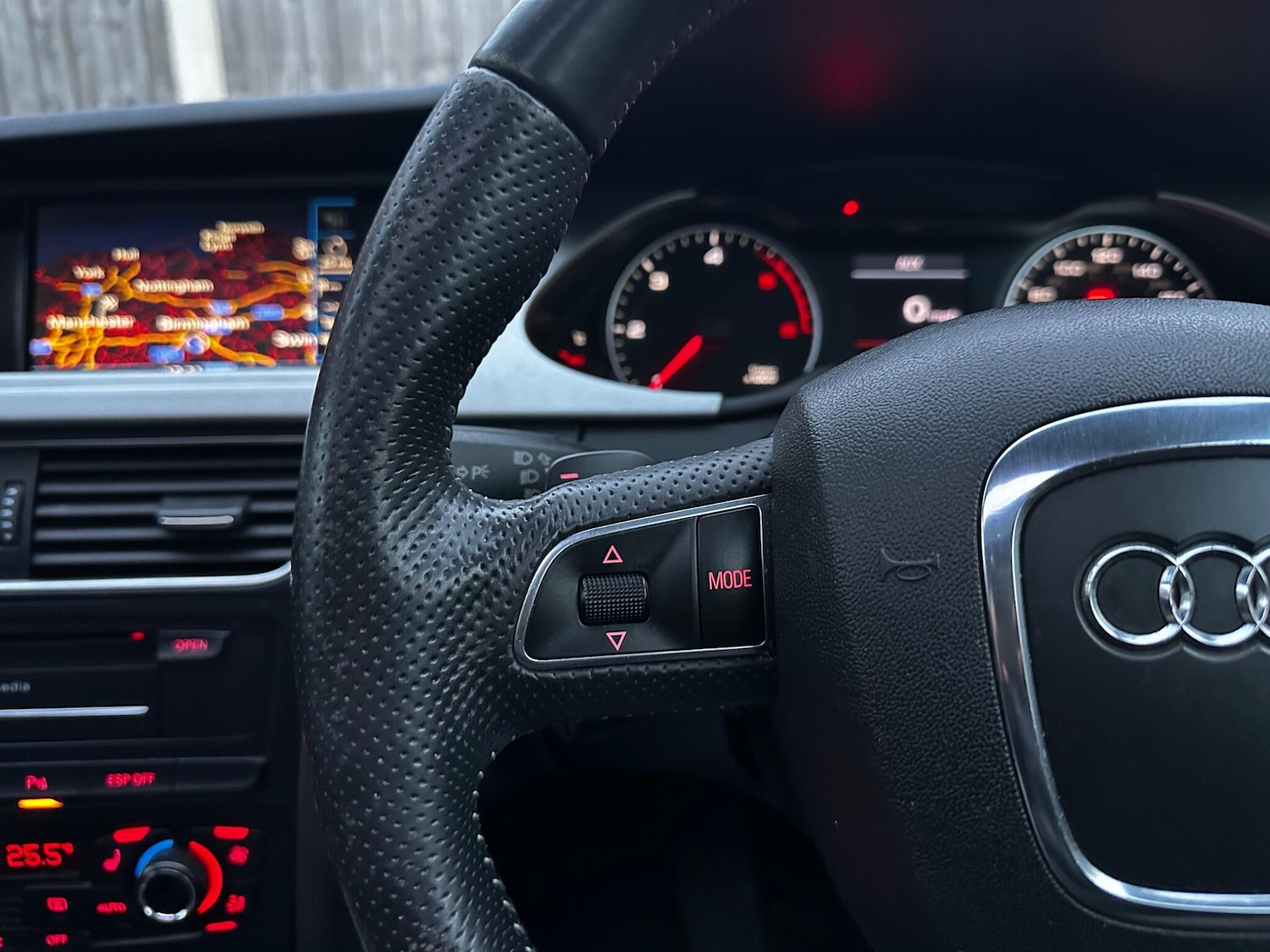 Used Audi A4 2010 for sale - 76995324: Photo 72