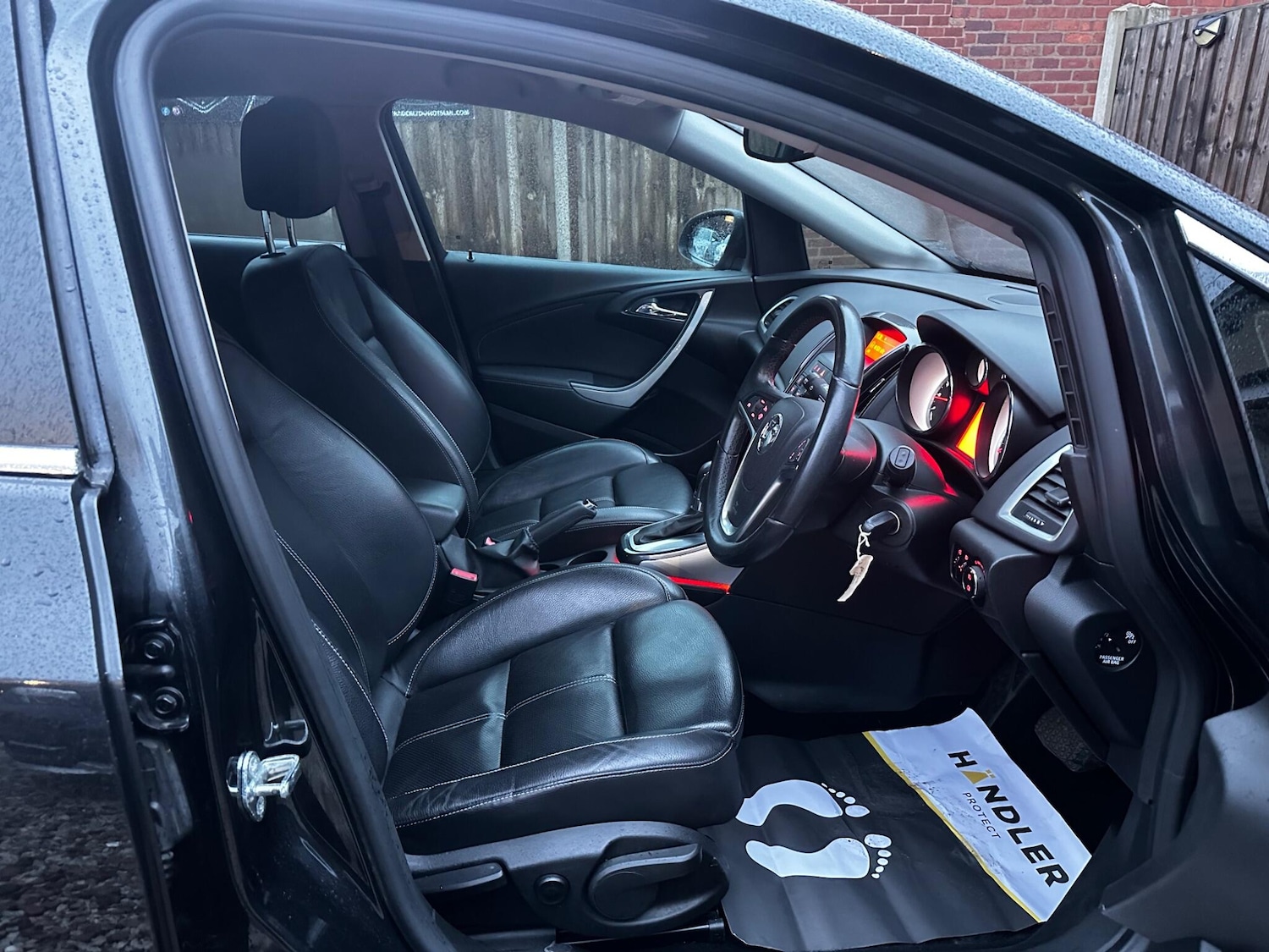 Used Vauxhall Astra 2013 for sale - 77290967: Photo 25