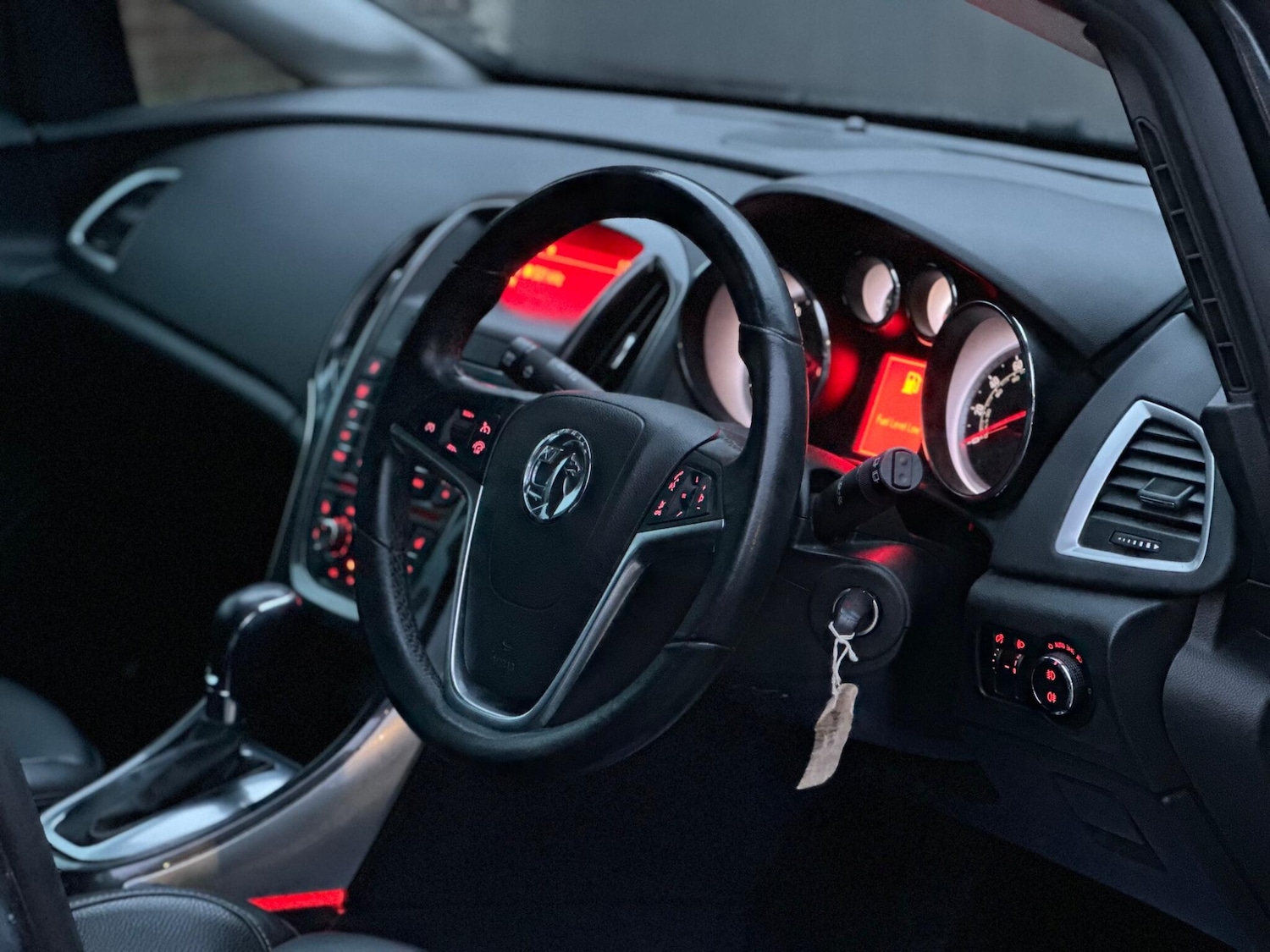 Used Vauxhall Astra 2013 for sale - 77290967: Photo 28