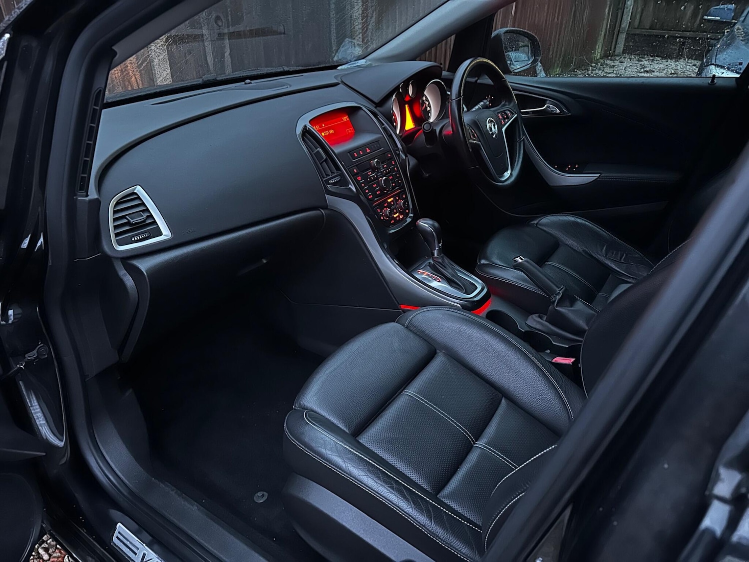 Used Vauxhall Astra 2013 for sale - 77290967: Photo 33