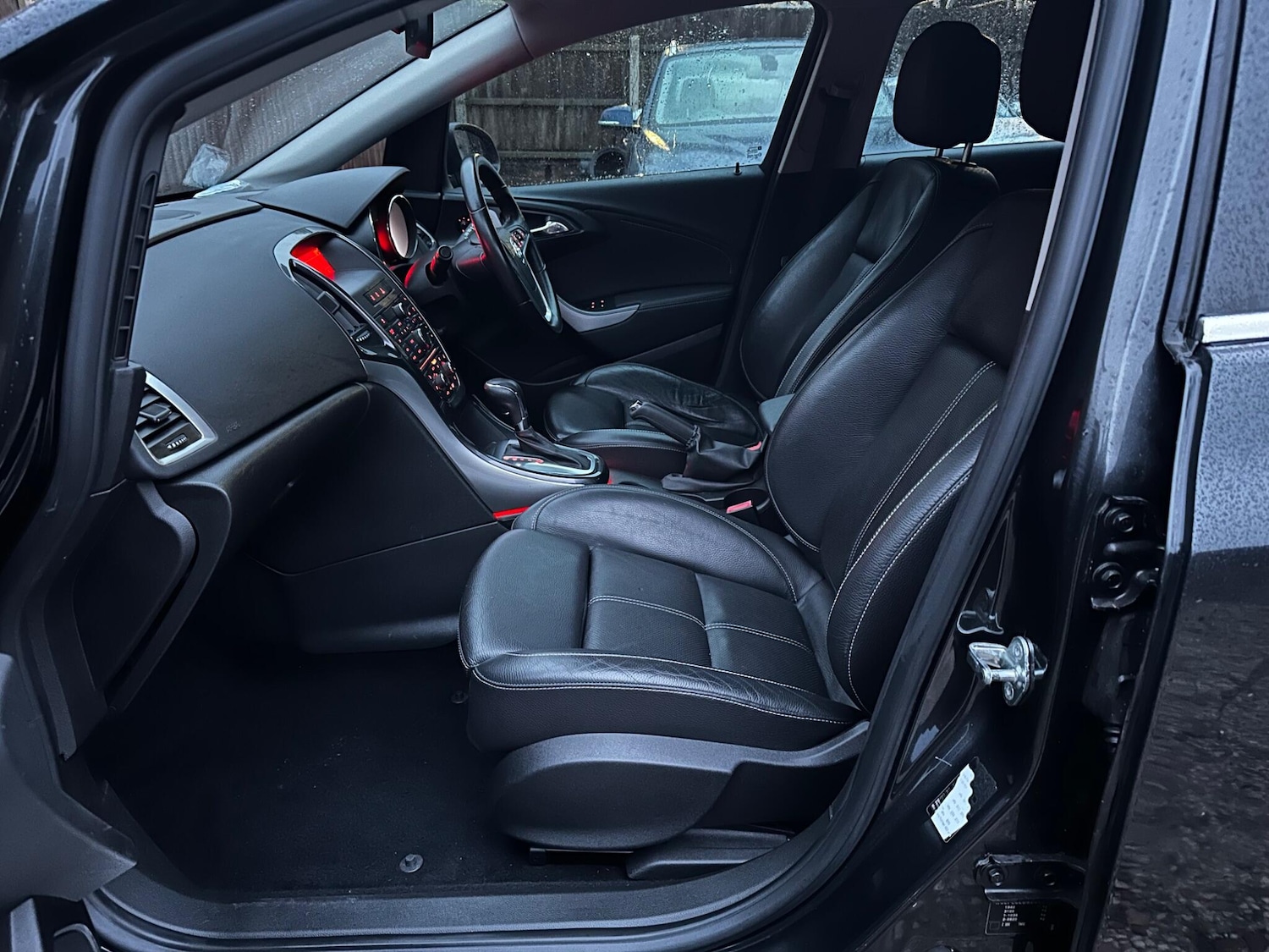 Used Vauxhall Astra 2013 for sale - 77290967: Photo 34