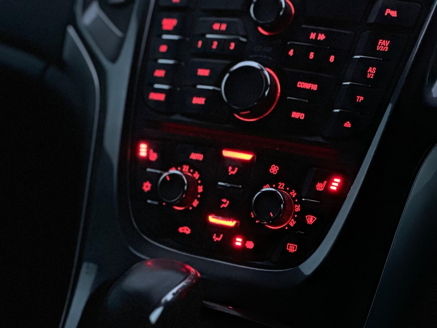 Used Vauxhall Astra 2013 for sale - 77290967: Photo 44