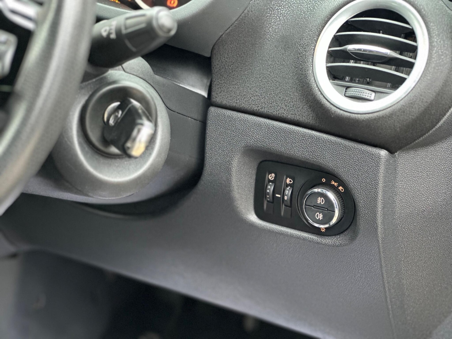 Used Vauxhall Corsa 2013 for sale - 77315219: Photo 21