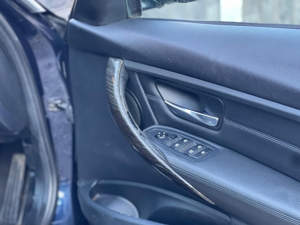Used BMW 3 Series 2012 for sale - 75728807: Photo 23