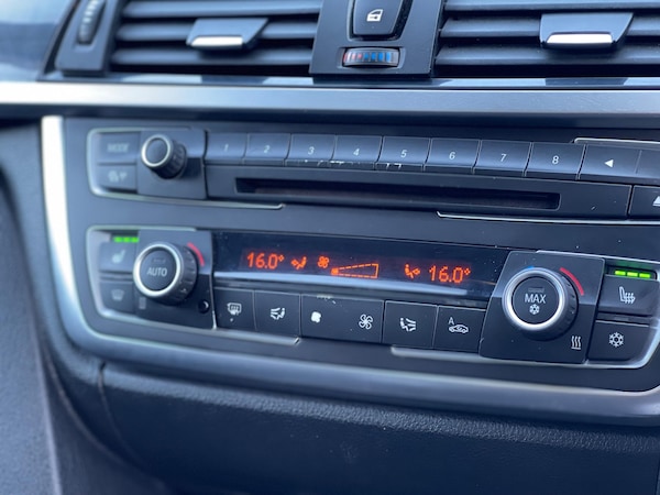 Used BMW 3 Series 2012 for sale - 75728807: Photo 40