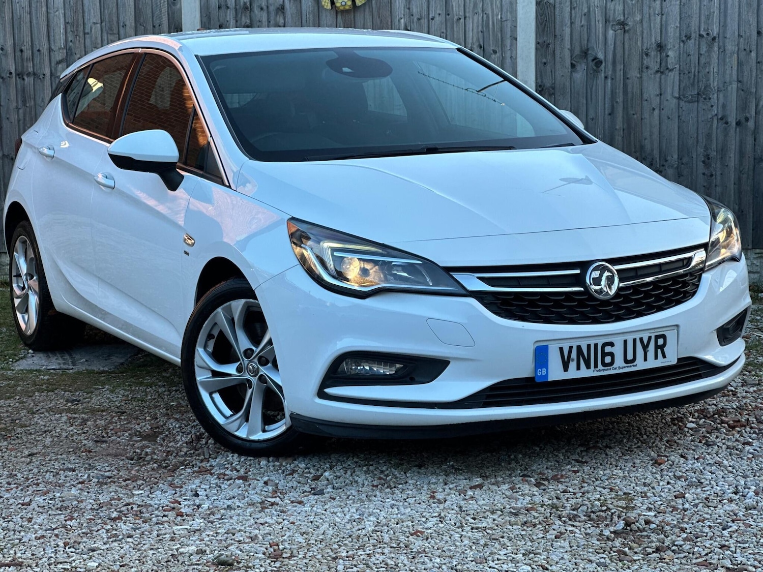 Used Vauxhall Astra 2016 for sale - 76592004: Photo 1