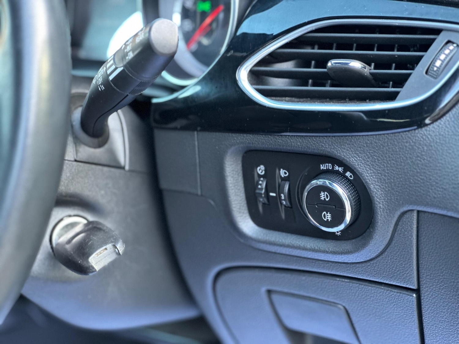 Used Vauxhall Astra 2016 for sale - 76592004: Photo 24