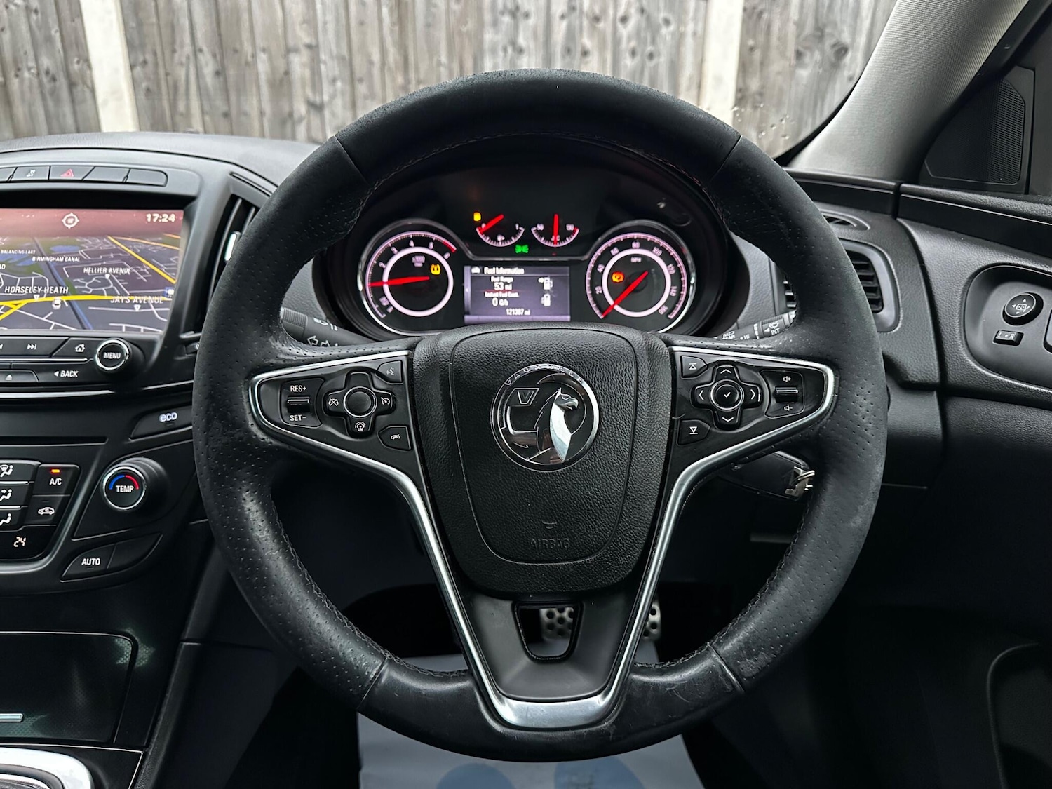 Used Vauxhall Insignia 2015 for sale - 76315248: Photo 40