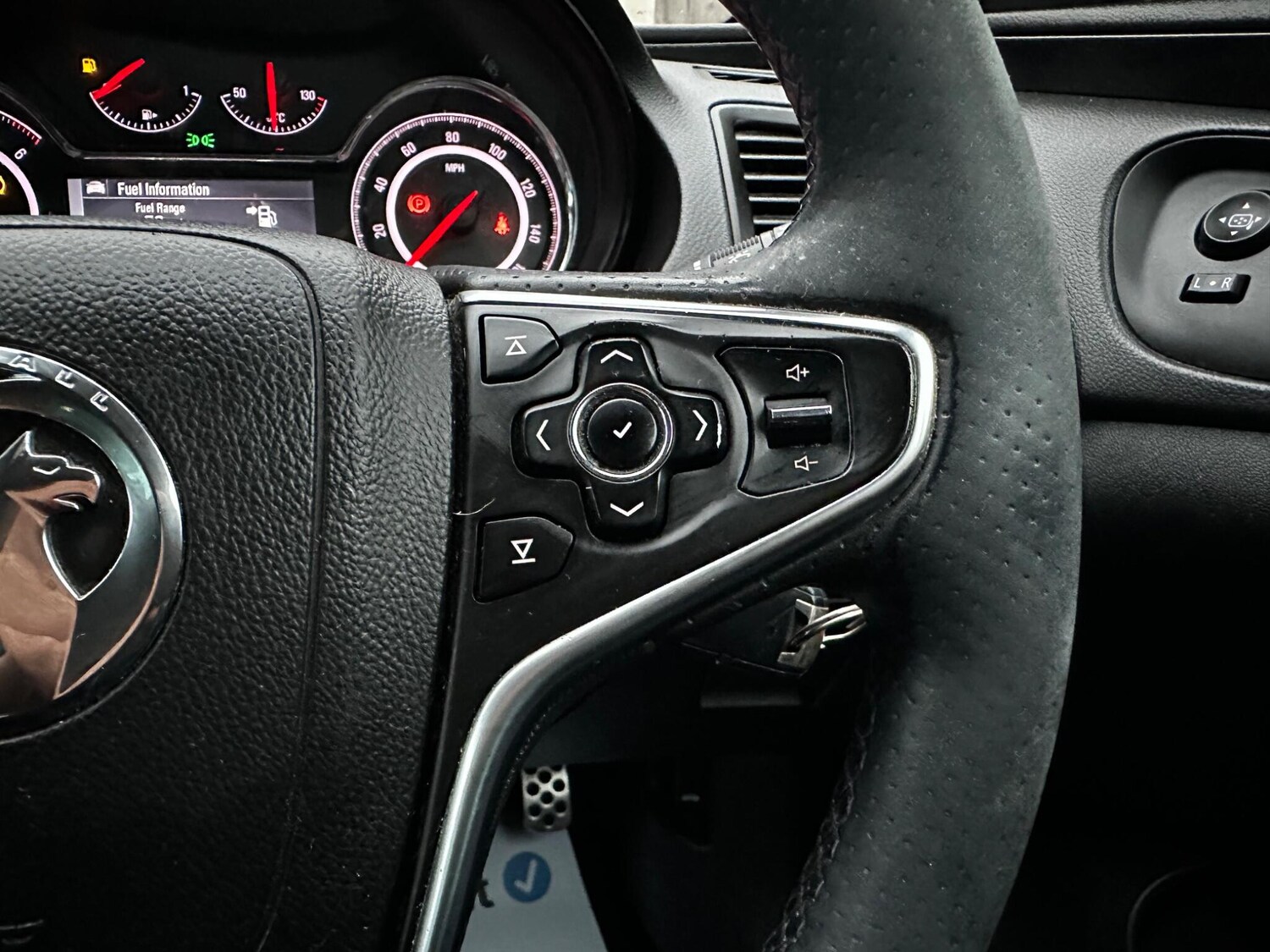 Used Vauxhall Insignia 2015 for sale - 76315248: Photo 46