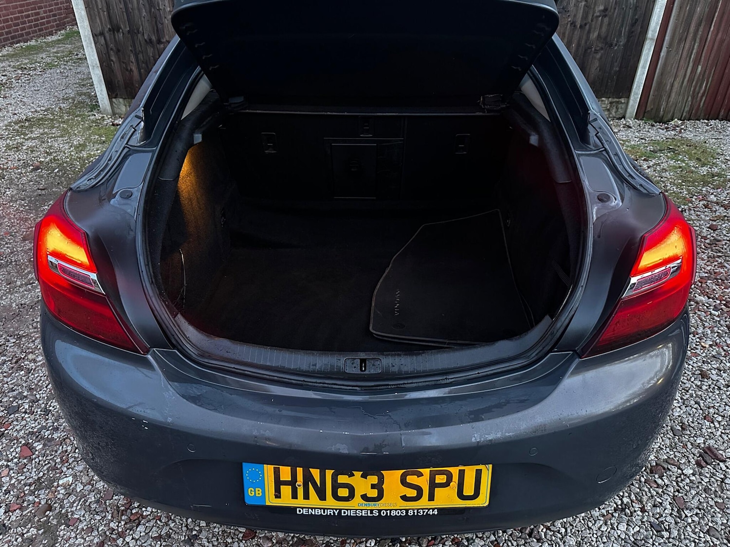 Used Vauxhall Insignia 2014 for sale - 77238434: Photo 13