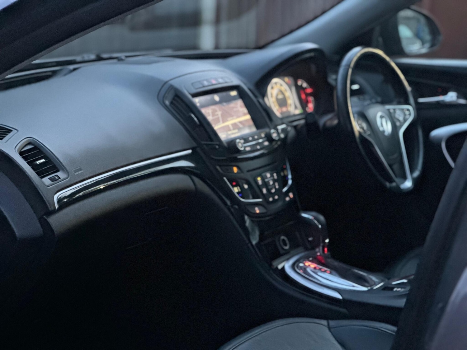 Used Vauxhall Insignia 2014 for sale - 77238434: Photo 32