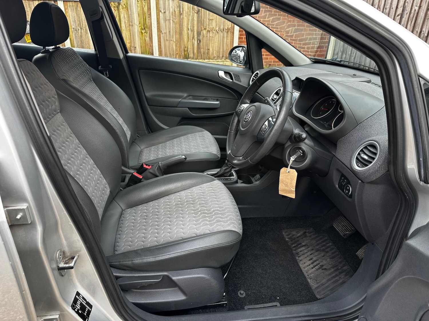 Used Vauxhall Corsa 2011 for sale - 77612440: Photo 20