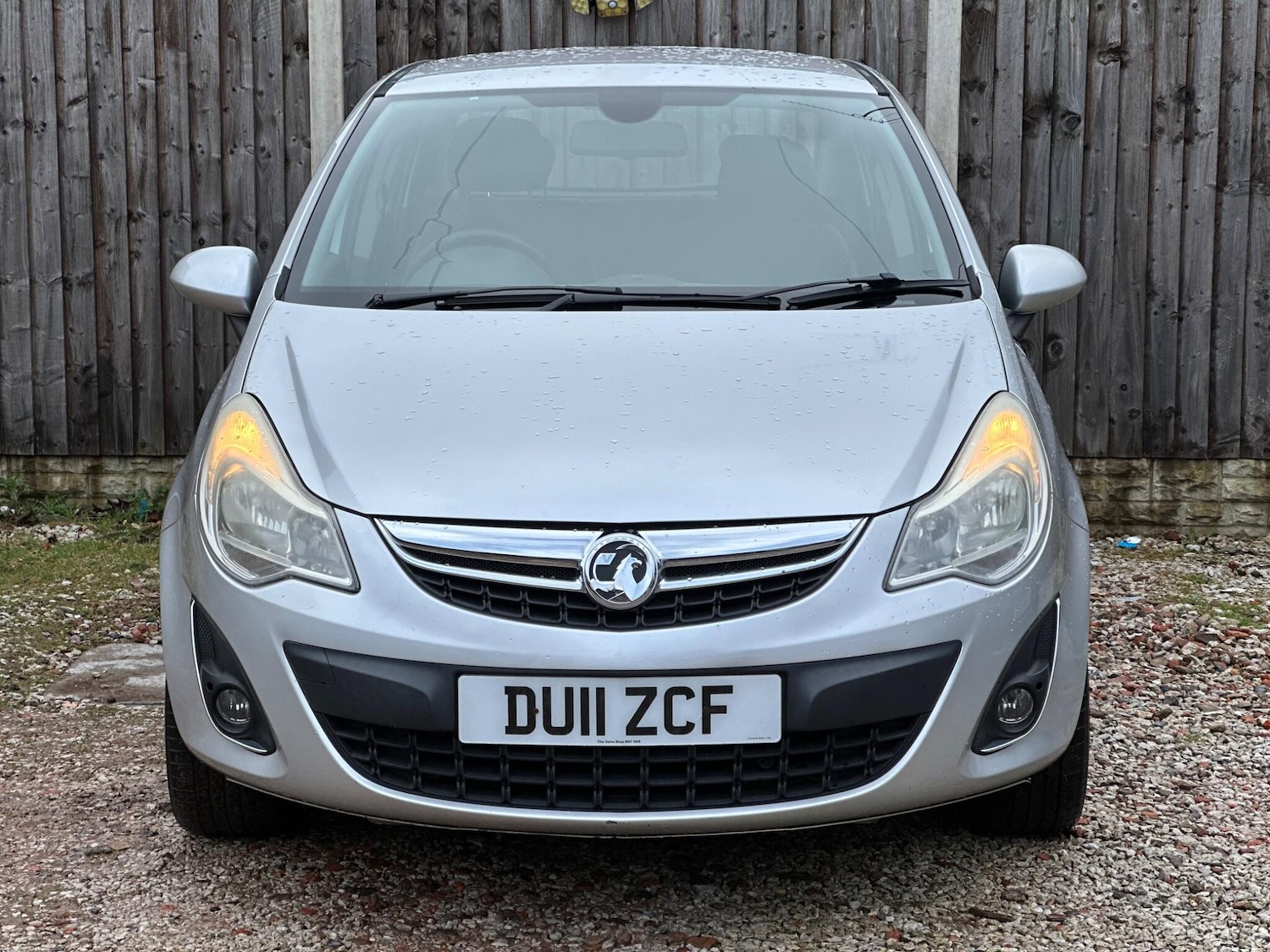 Used Vauxhall Corsa 2011 for sale - 77612440: Photo 3