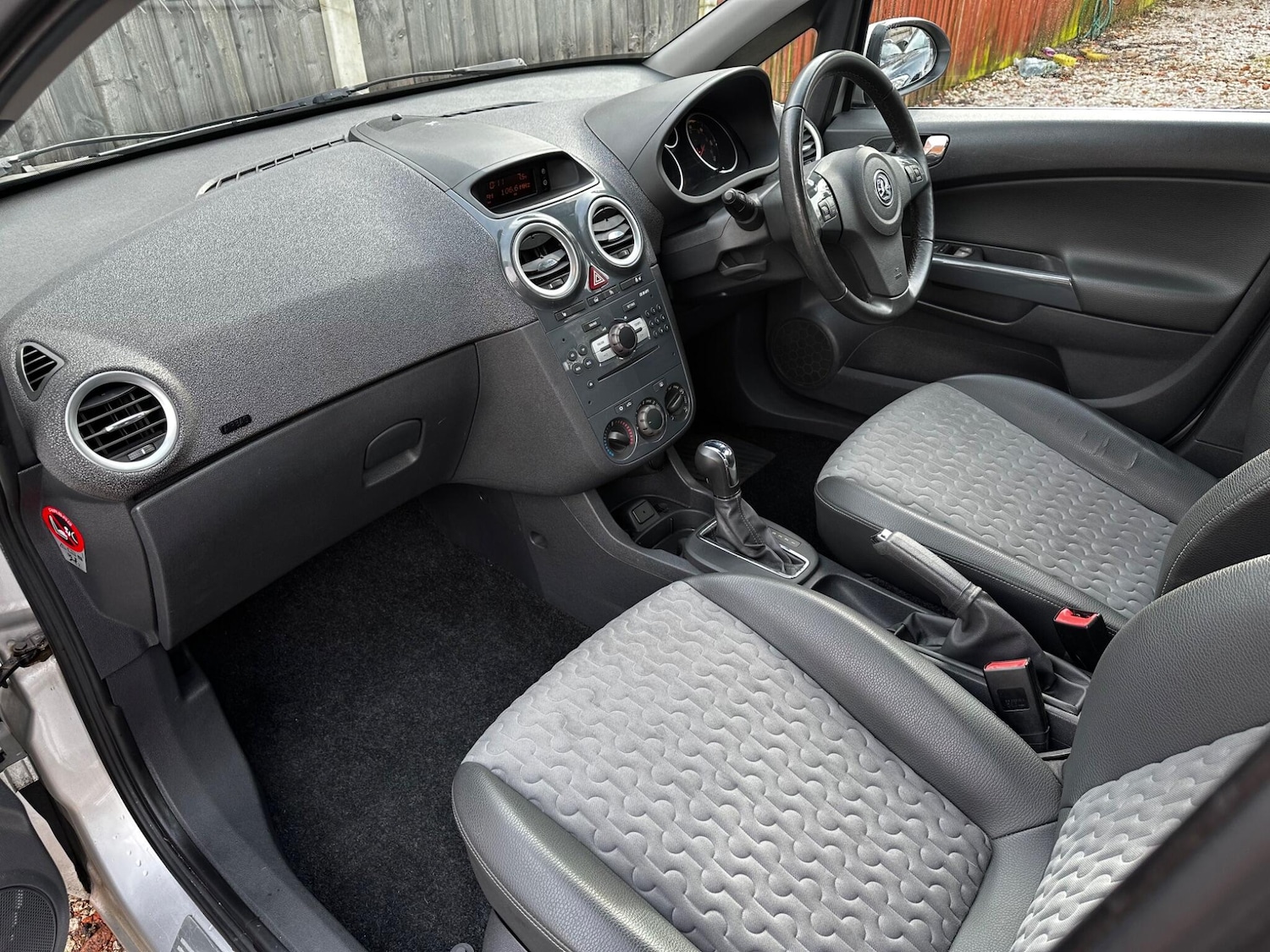 Used Vauxhall Corsa 2011 for sale - 77612440: Photo 30