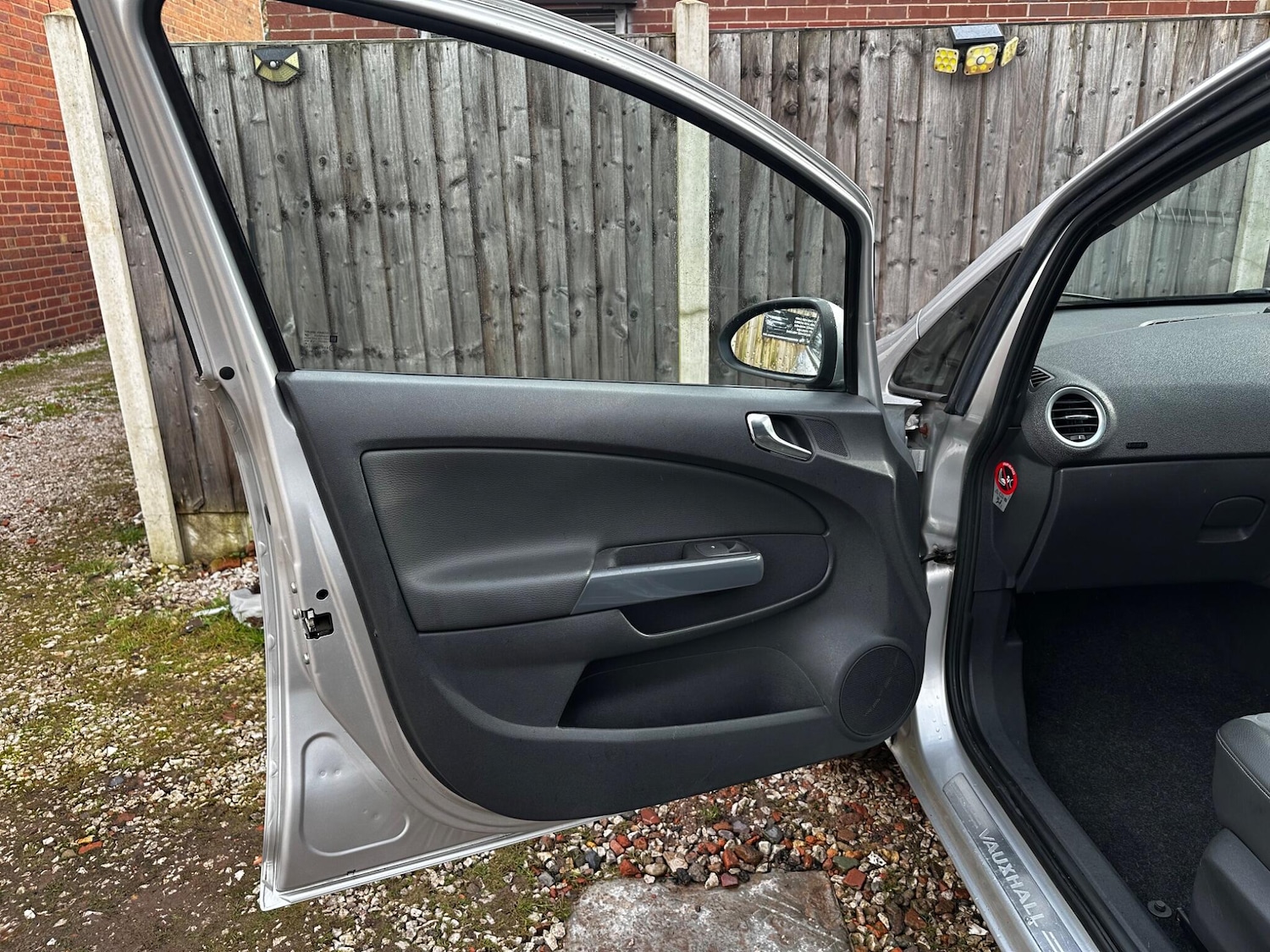 Used Vauxhall Corsa 2011 for sale - 77612440: Photo 33