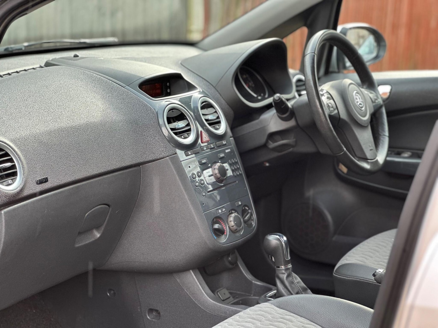 Used Vauxhall Corsa 2011 for sale - 77612440: Photo 36