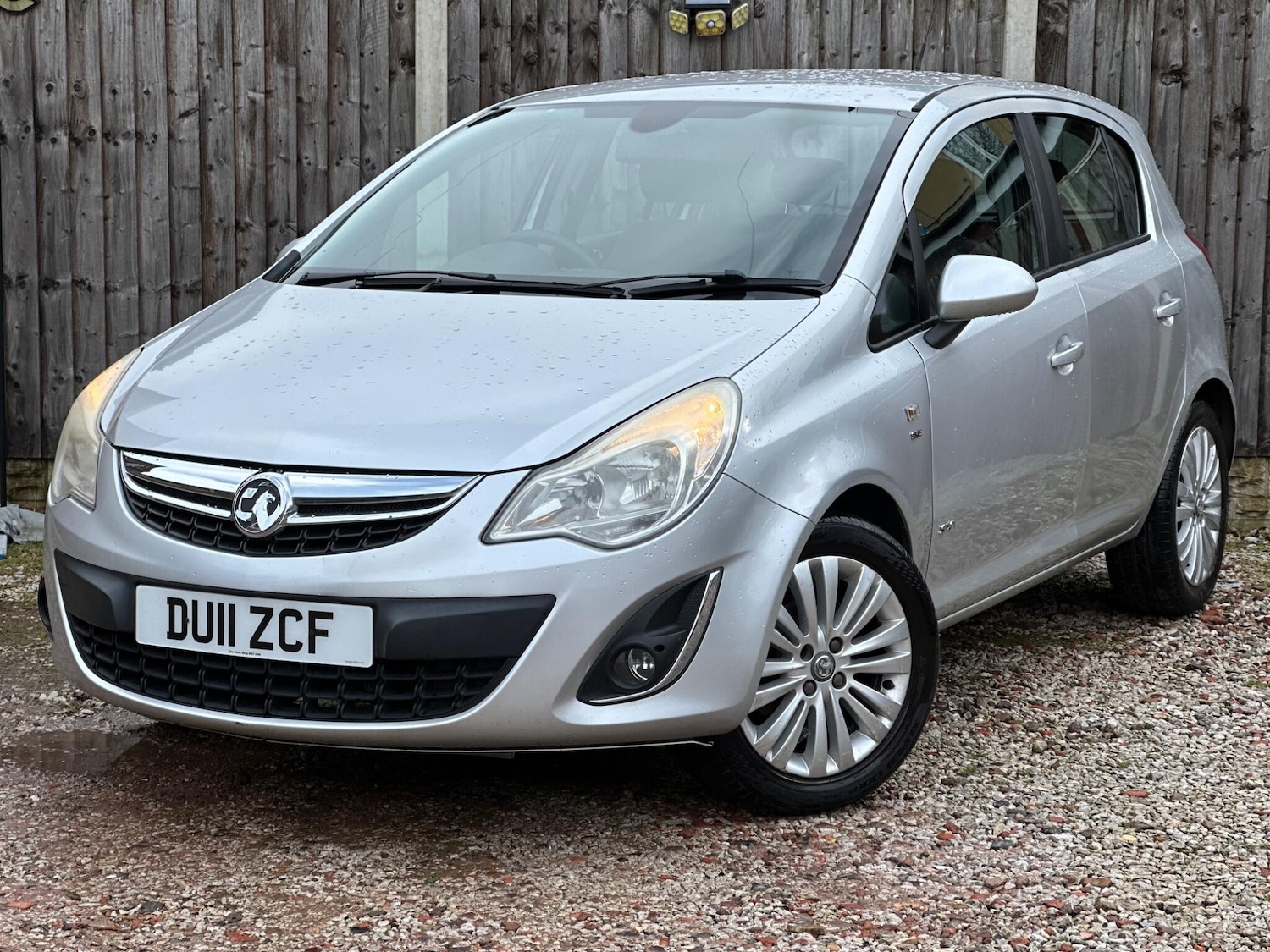 Used Vauxhall Corsa 2011 for sale - 77612440: Photo 4