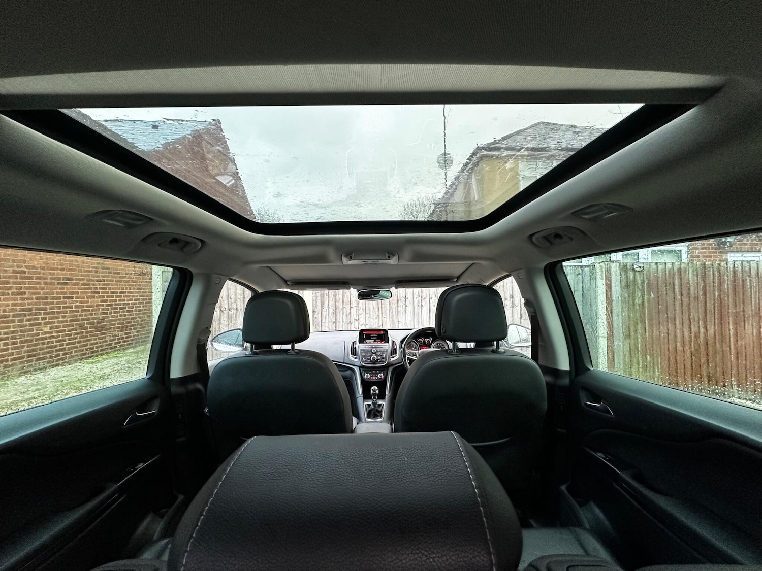 Used Vauxhall Zafira Tourer for sale - 77587164: Photo 2