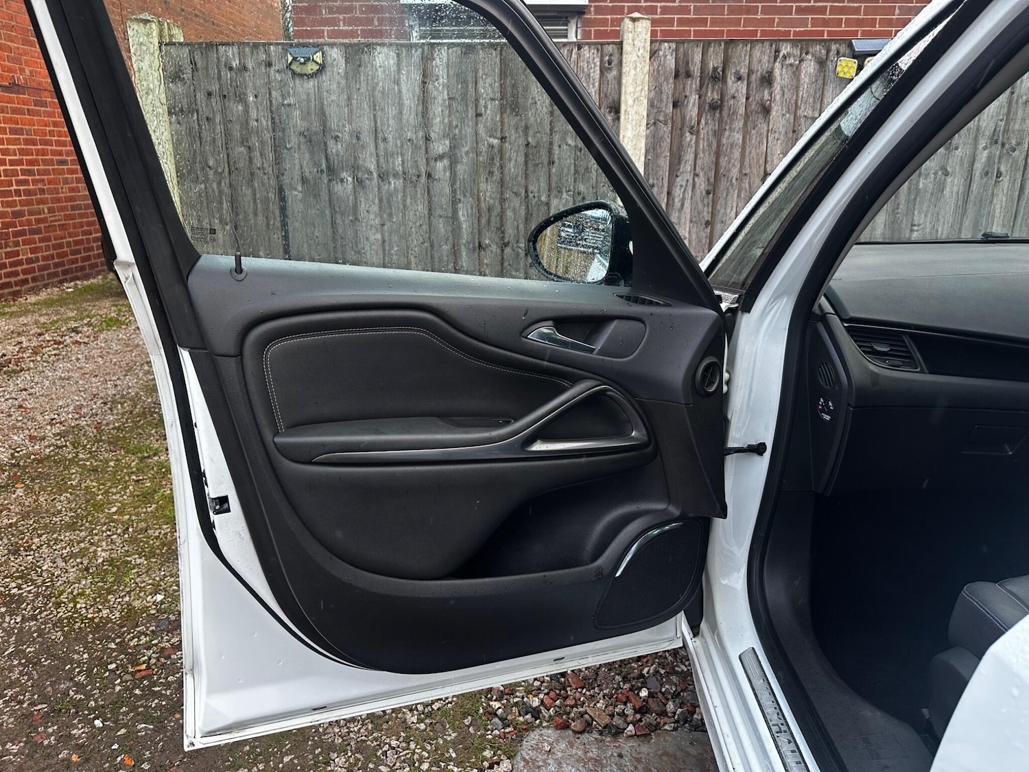 Used Vauxhall Zafira Tourer for sale - 77587164: Photo 45