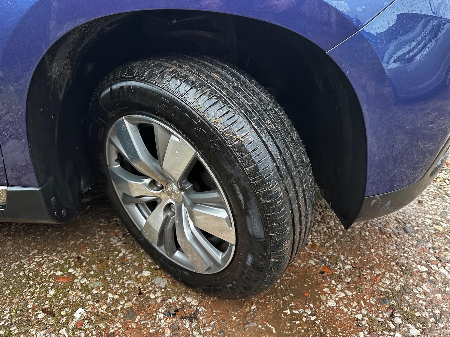 Used Peugeot 2008 2015 for sale - 77550258: Photo 11