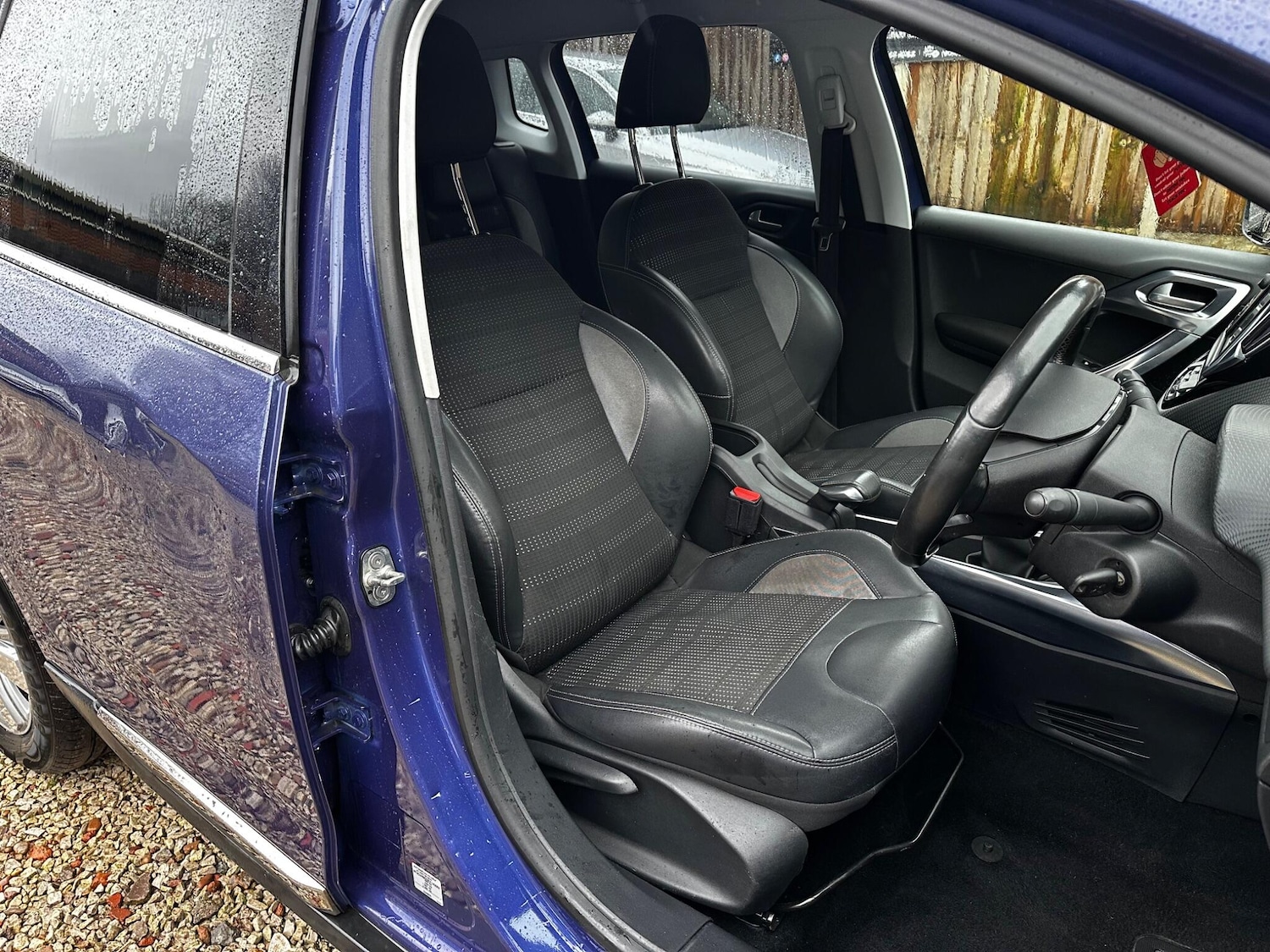 Used Peugeot 2008 2015 for sale - 77550258: Photo 26