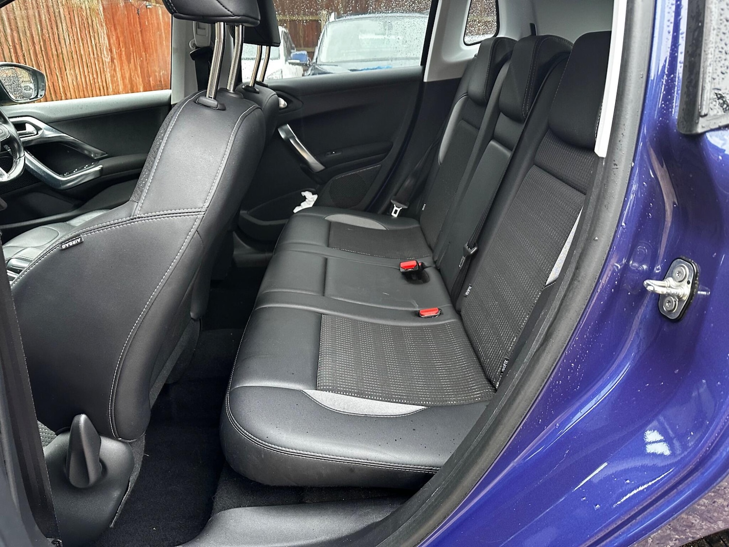 Used Peugeot 2008 2015 for sale - 77550258: Photo 32