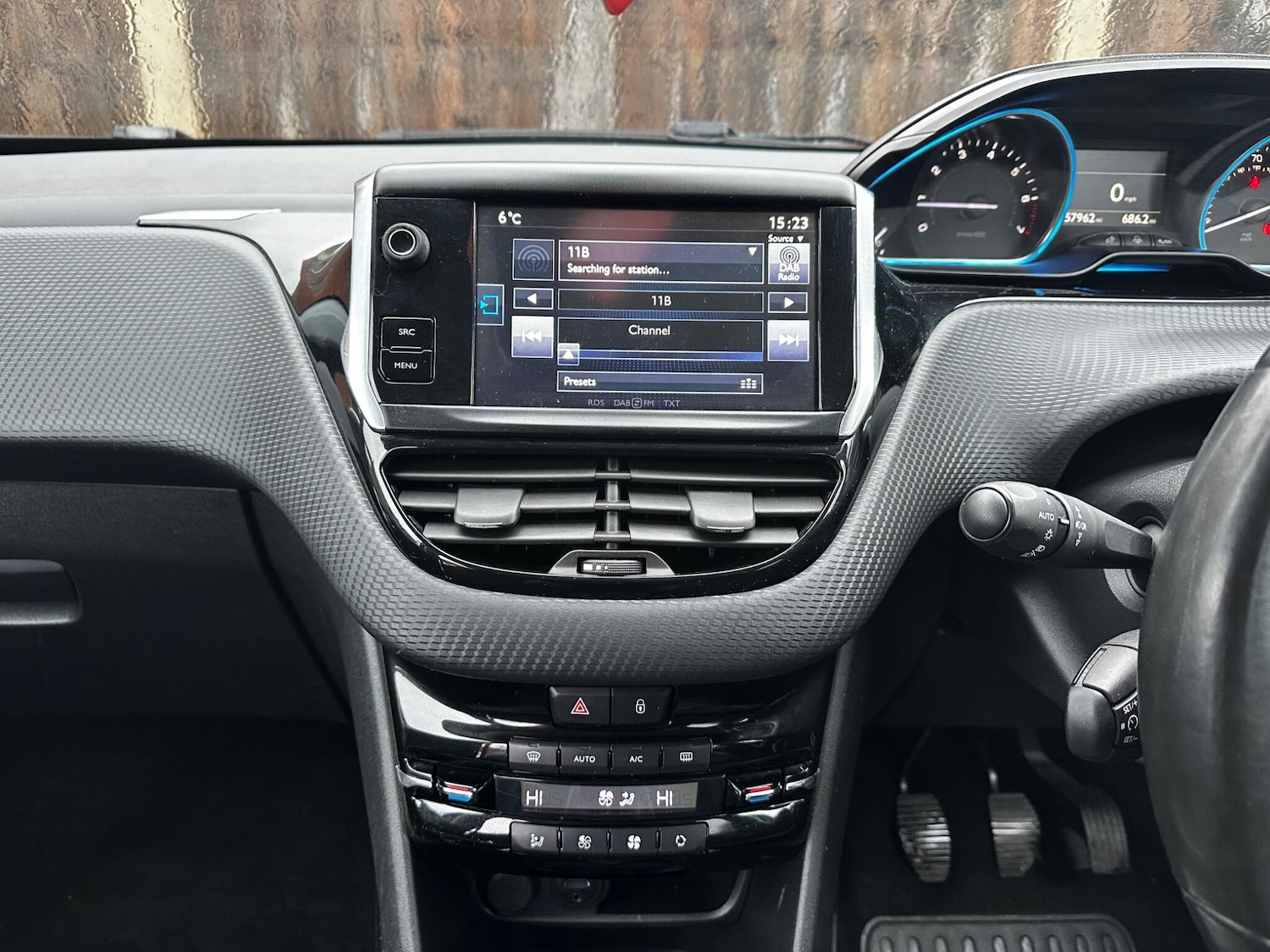 Used Peugeot 2008 2015 for sale - 77550258: Photo 42