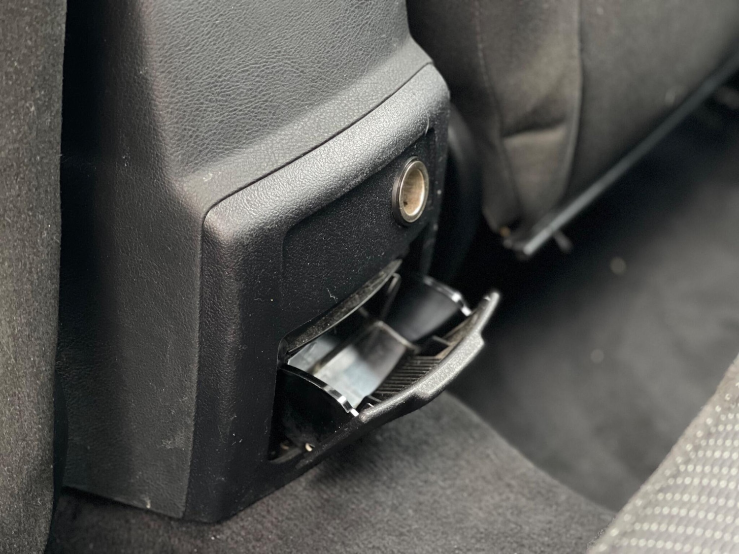 Used Ford Mondeo 2009 for sale - 77982241: Photo 34