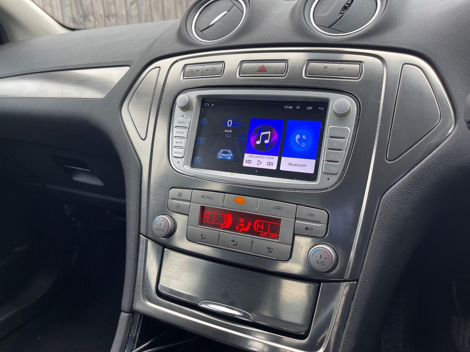 Used Ford Mondeo 2009 for sale - 77982241: Photo 50