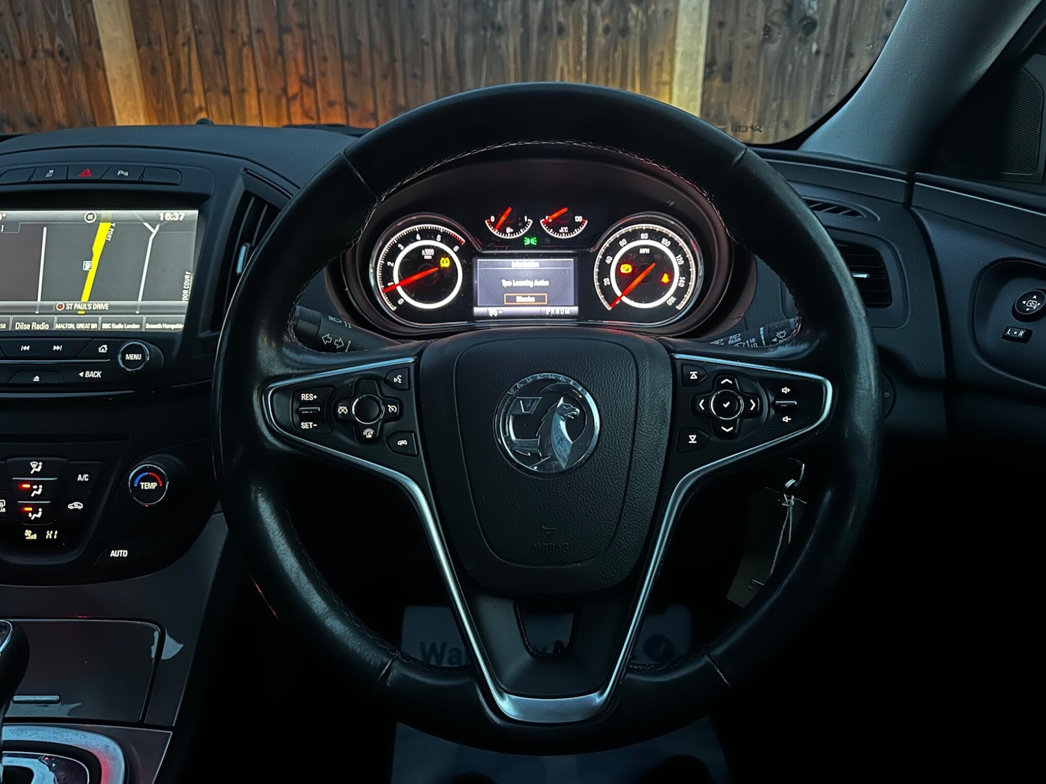 Used Vauxhall Insignia 2016 for sale - 77162982: Photo 36