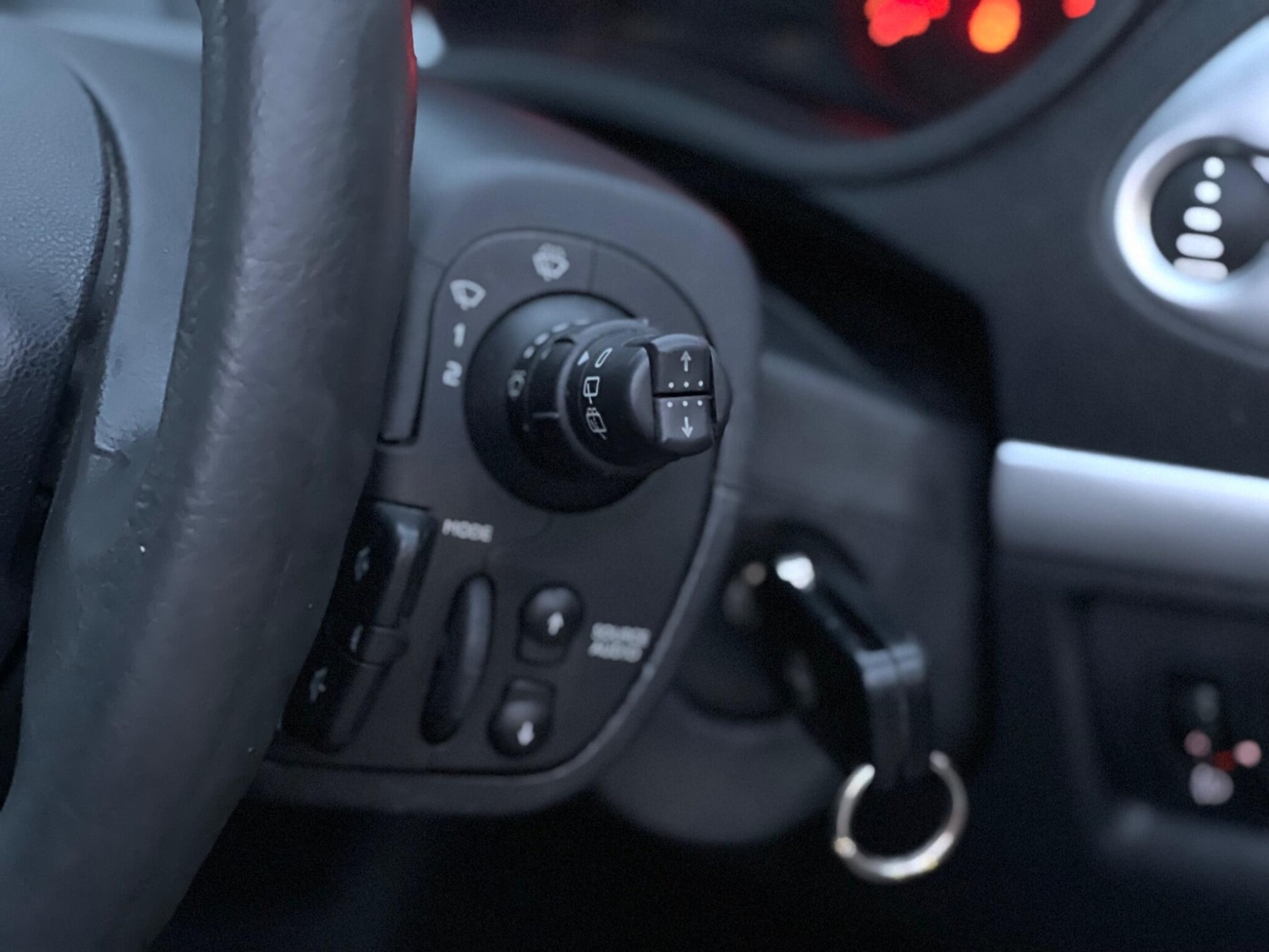 Used Renault Clio 2009 for sale - 77982703: Photo 20