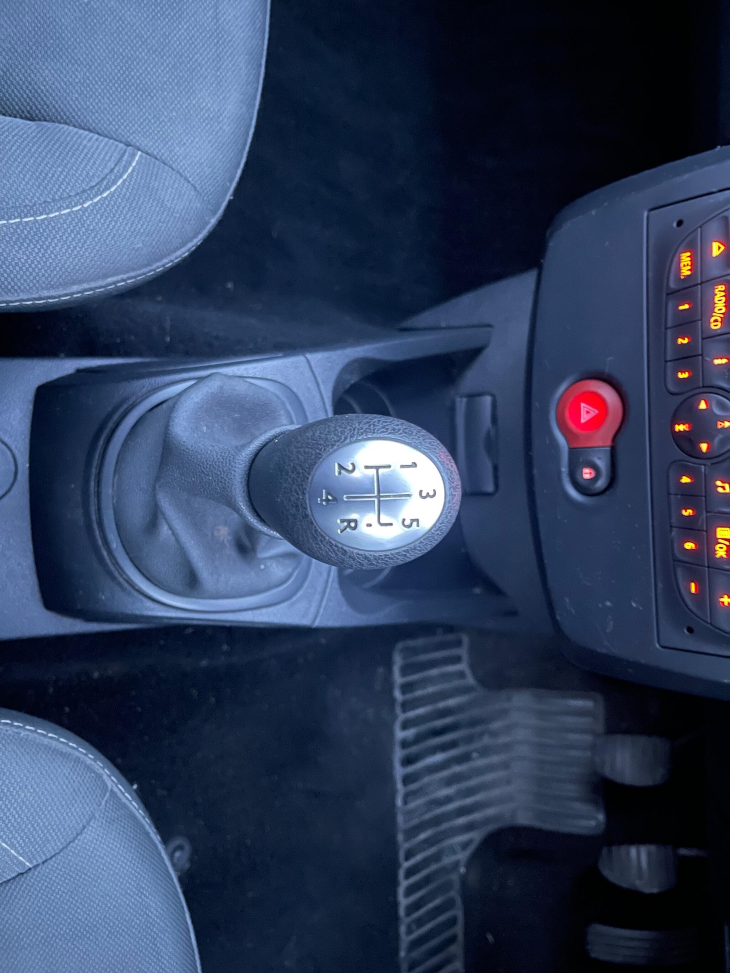 Used Renault Clio 2009 for sale - 77982703: Photo 36