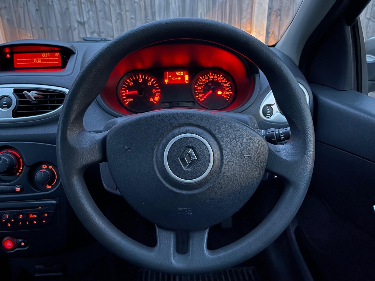 Used Renault Clio 2009 for sale - 77982703: Photo 37