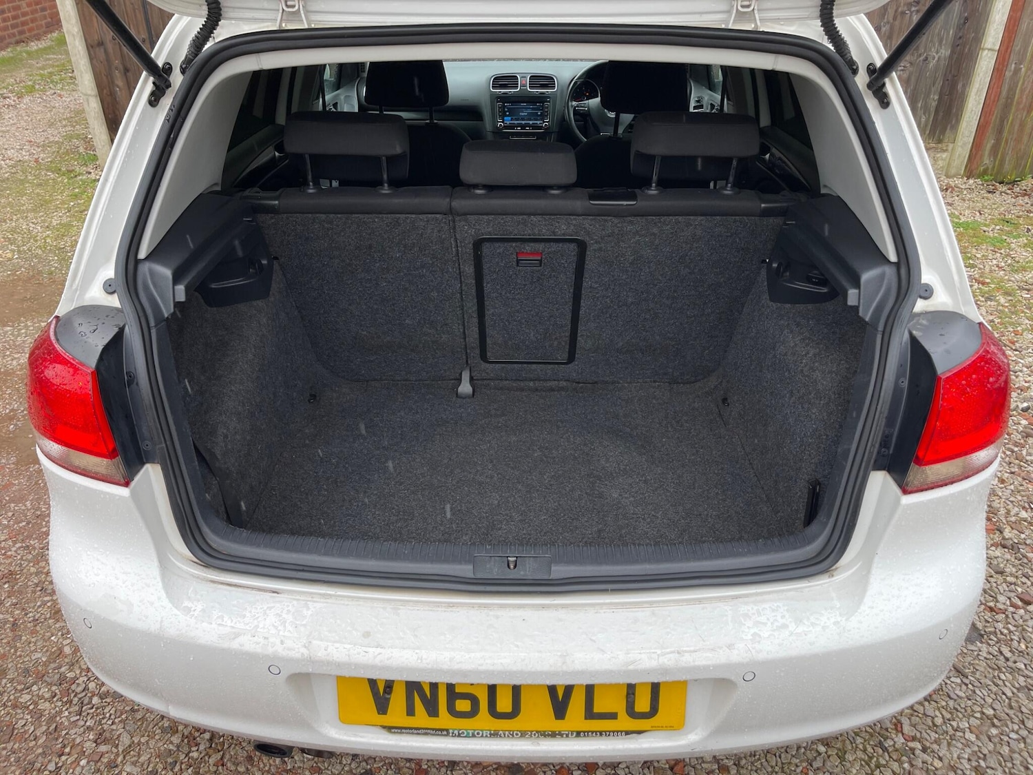 Used Volkswagen Golf 2010 for sale - 77898183: Photo 16