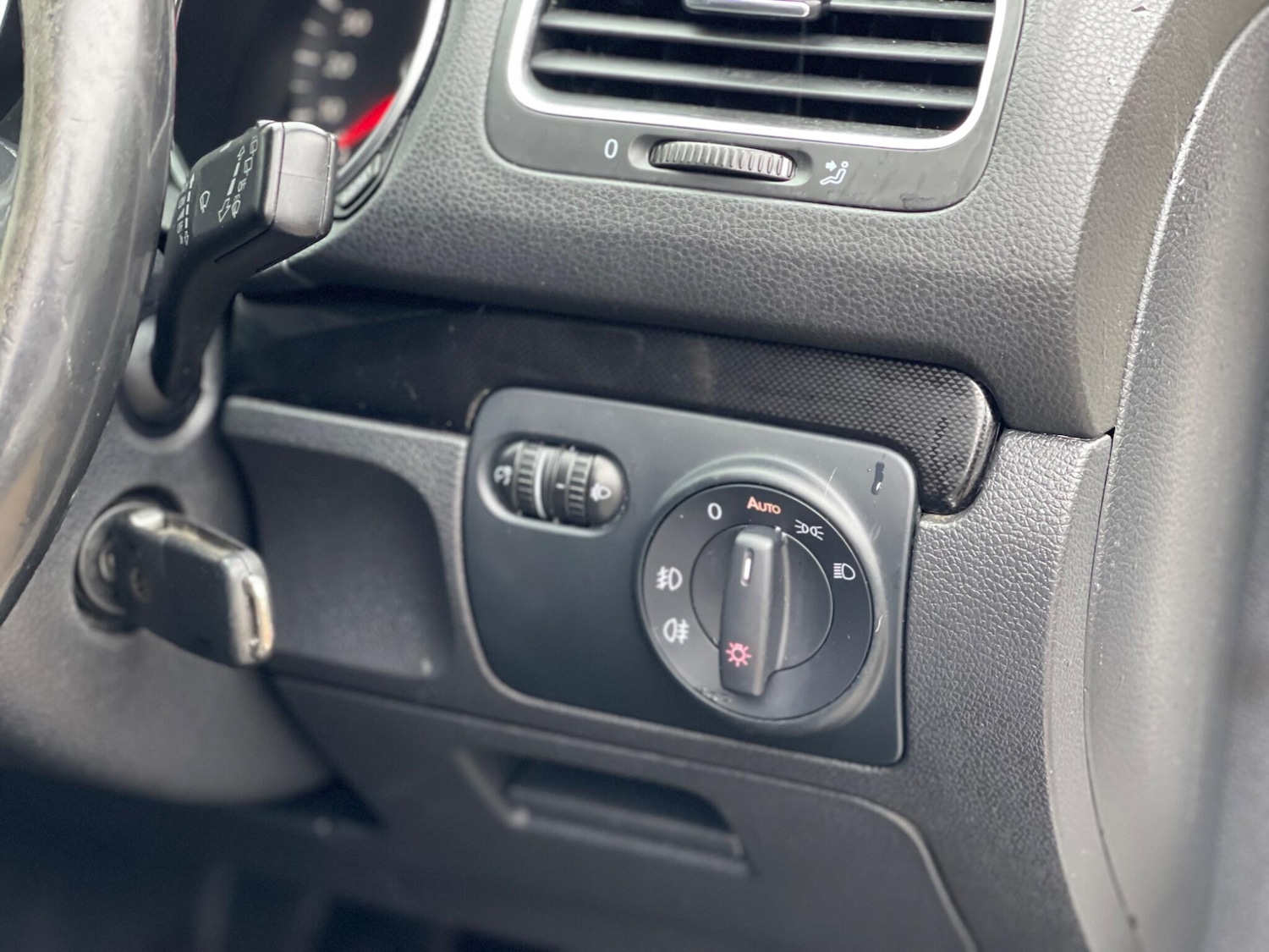 Used Volkswagen Golf 2010 for sale - 77898183: Photo 26