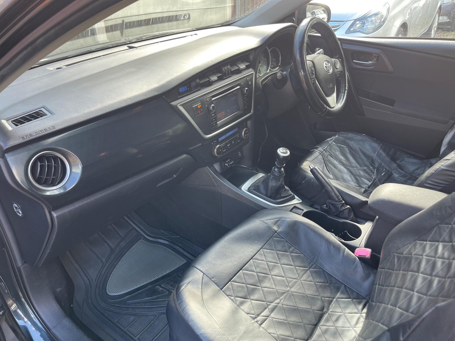 Used Toyota Auris 2013 for sale - 77839324: Photo 18