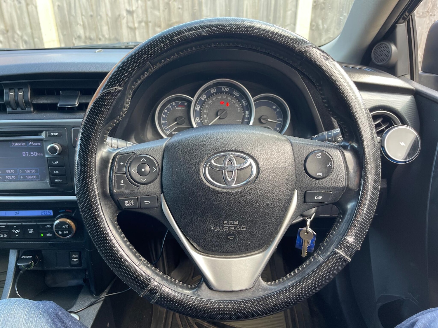 Used Toyota Auris 2013 for sale - 77839324: Photo 24