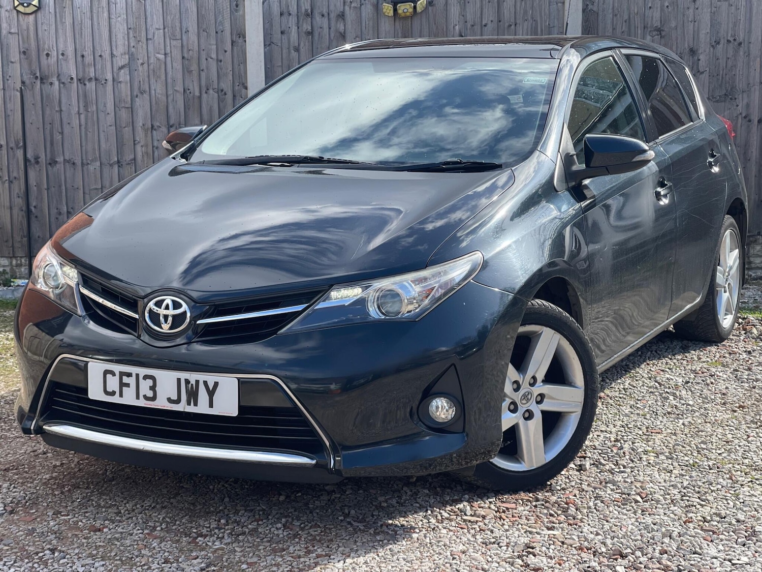 Used Toyota Auris 2013 for sale - 77839324: Photo 3