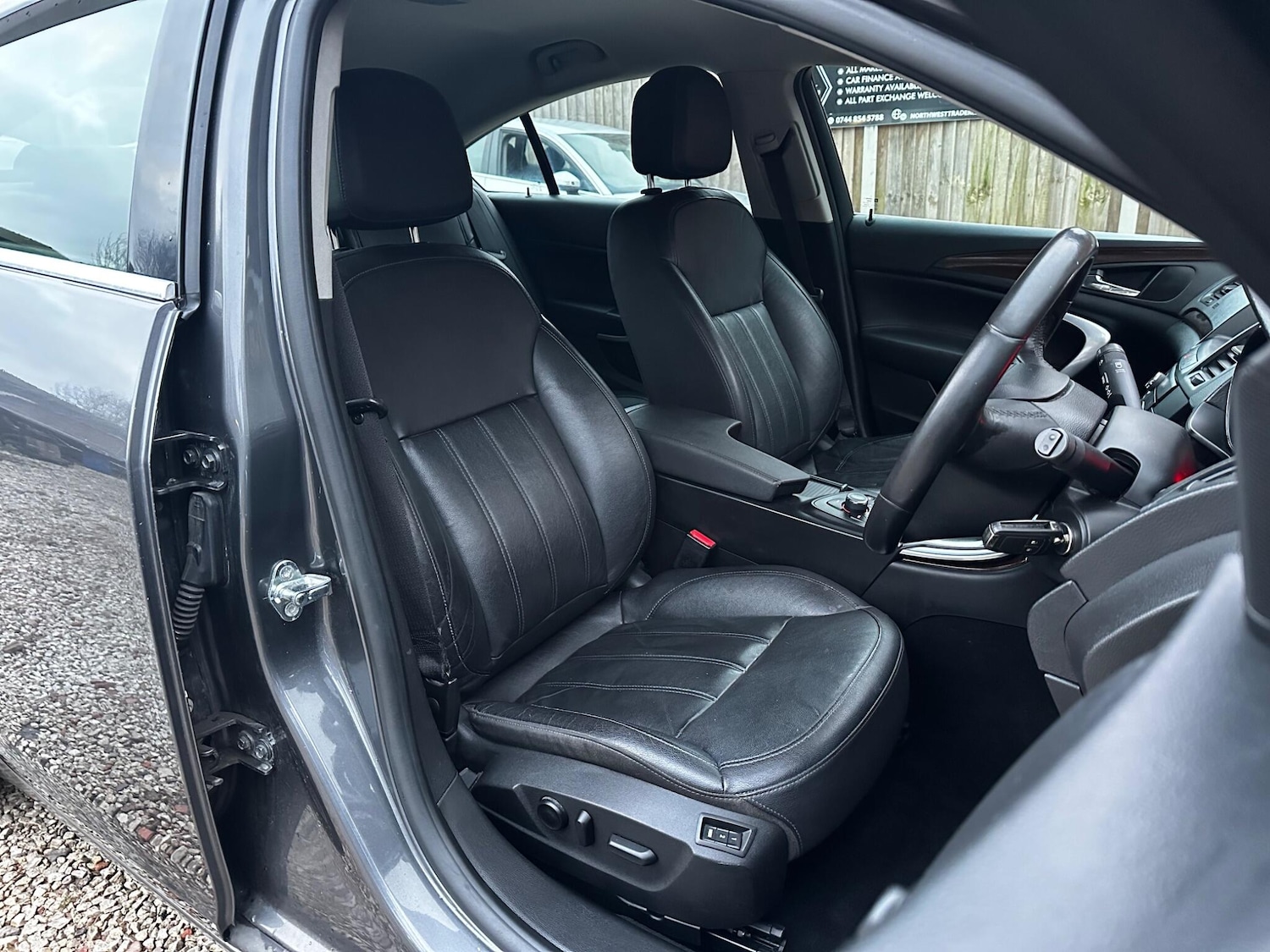 Used Vauxhall Insignia 2011 for sale - 78170128: Photo 37