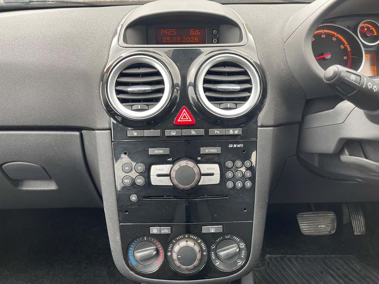 Used Vauxhall Corsa 2013 for sale - 78034941: Photo 36