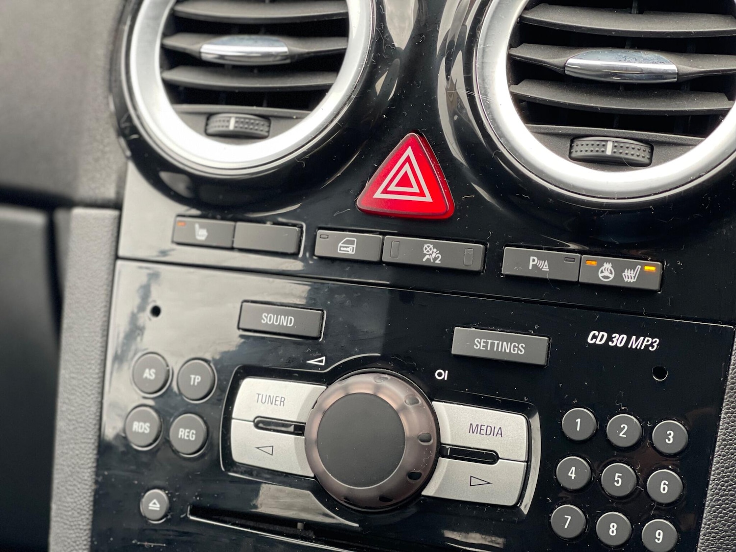 Used Vauxhall Corsa 2013 for sale - 78034941: Photo 42