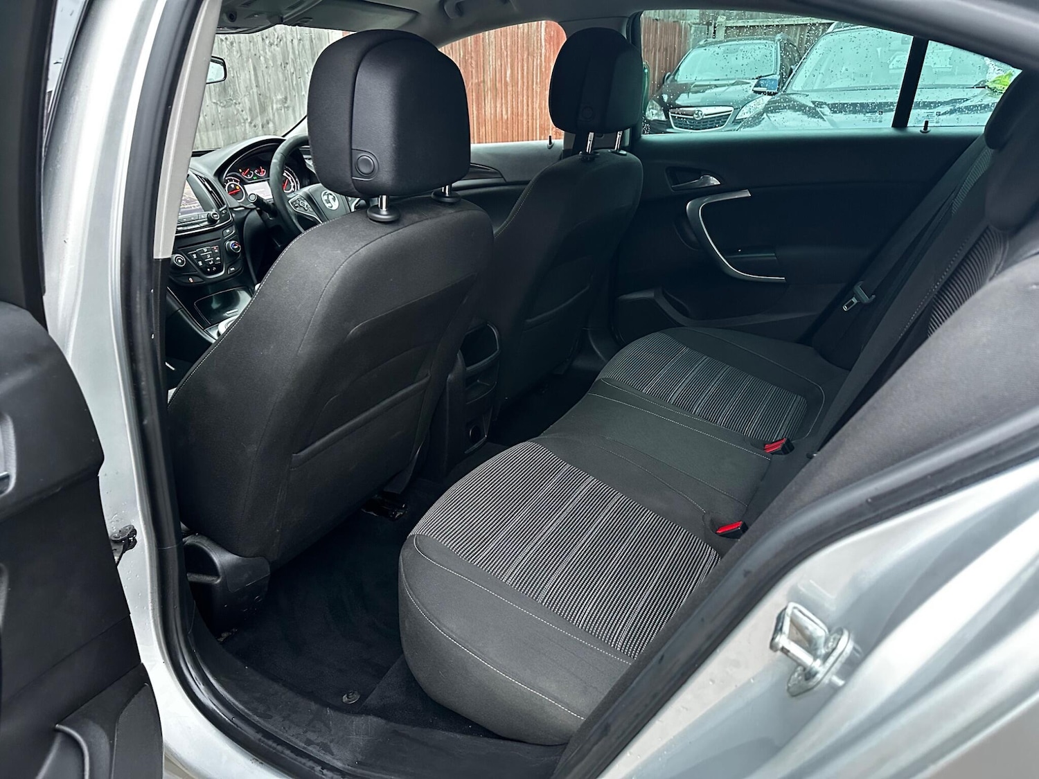 Used Vauxhall Insignia 2015 for sale - 76997035: Photo 28