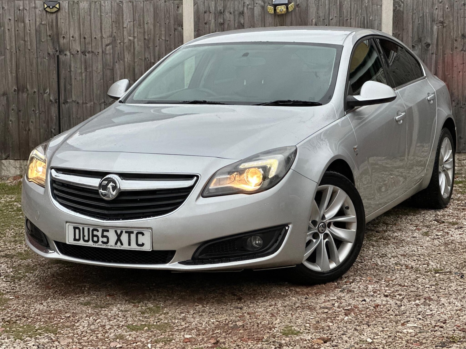 Used Vauxhall Insignia 2015 for sale - 76997035: Photo 3