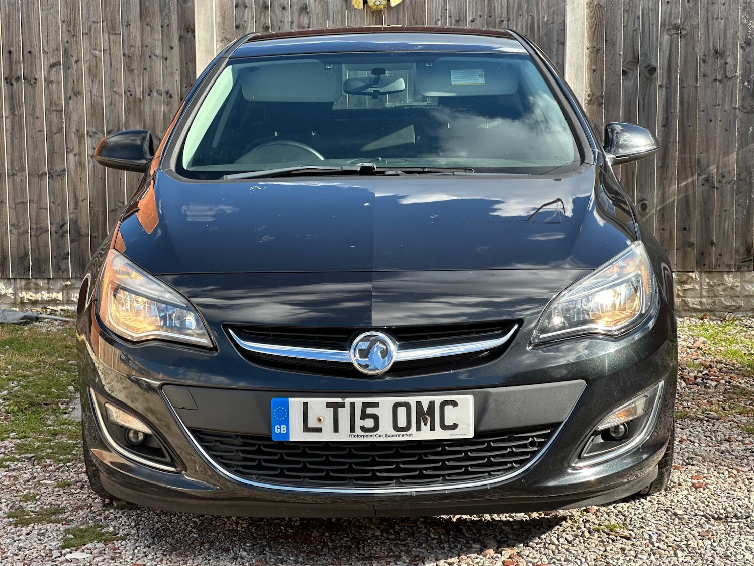 Used Vauxhall Astra 2015 for sale - 76013055: Photo 2
