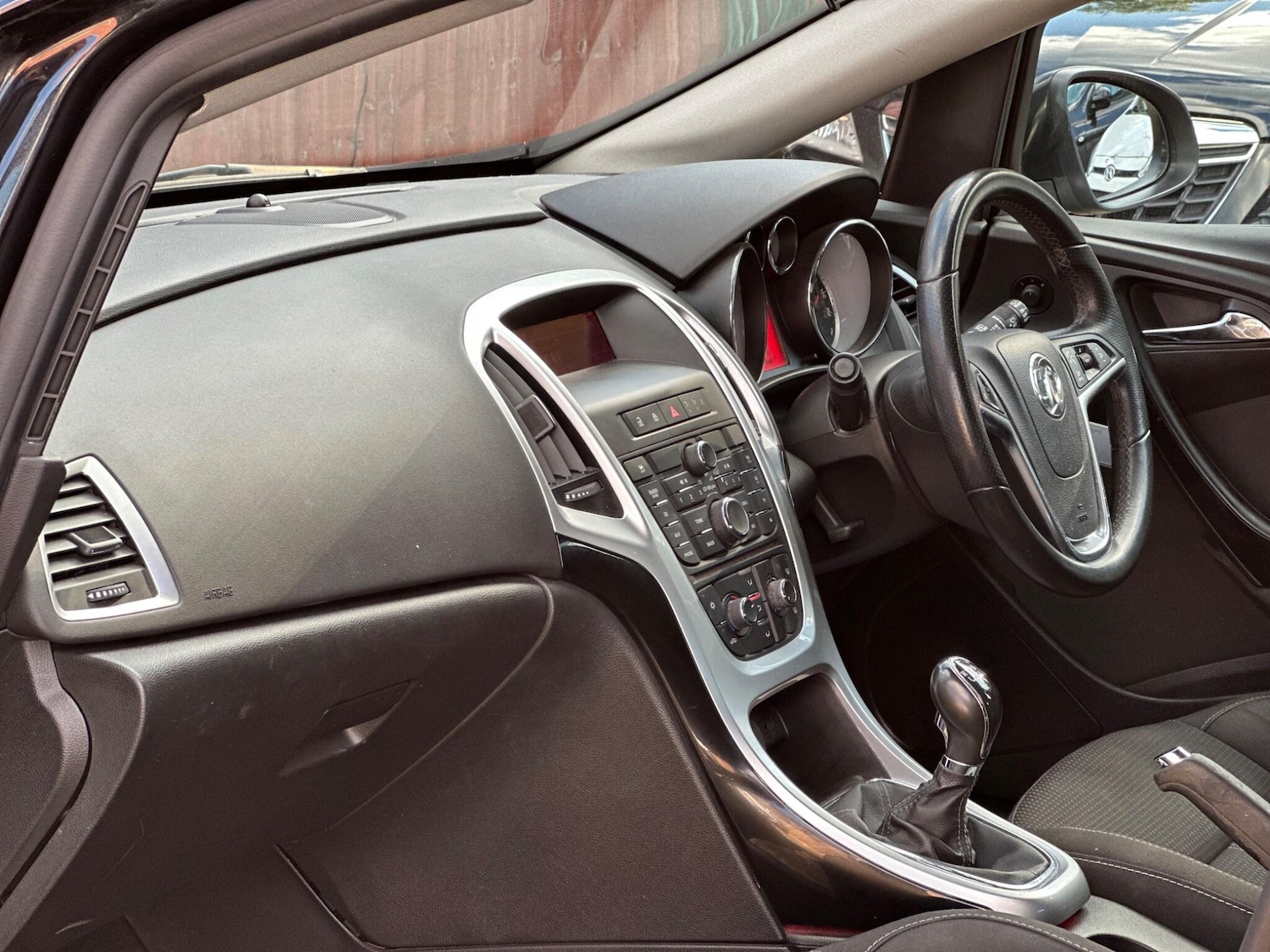 Used Vauxhall Astra 2015 for sale - 76013055: Photo 27