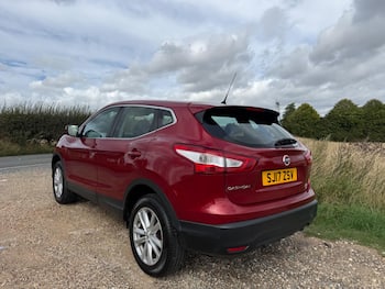 Used Nissan Qashqai 2017 for sale - 79741243: Photo