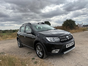 Used Dacia Sandero Stepway 2017 for sale - 79373786: Photo