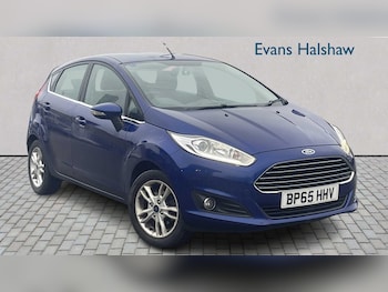 Used Ford Fiesta 2015 for sale - 77373747: Photo