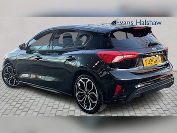 Used Ford Focus 2021 for sale - 77233128: Photo